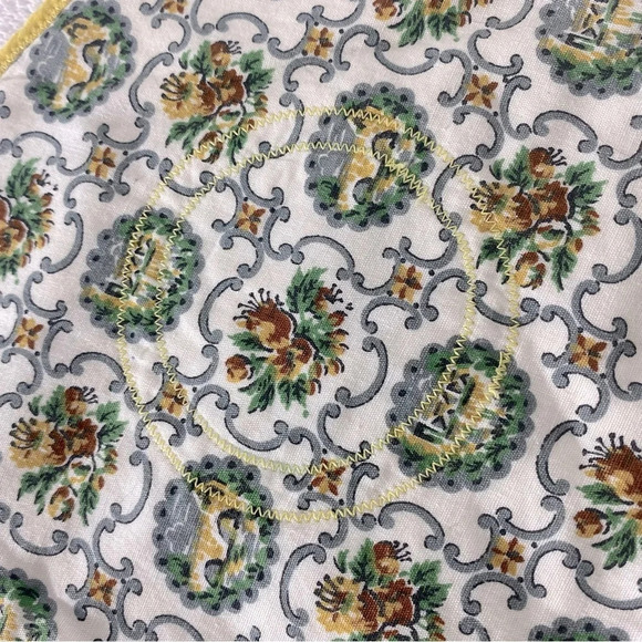 Vintage Handmade Round Green Yellow Floral Fabric Pot Holders  Trivets - Picture 9 of 10